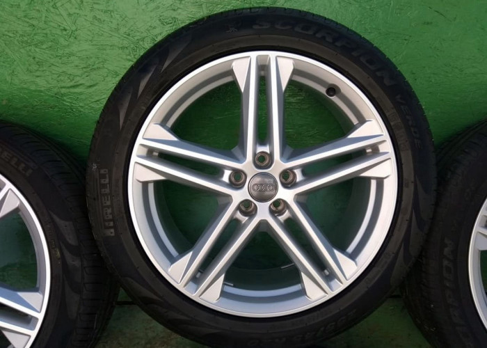 Оригинальные диски Audi Q5 FY New R20